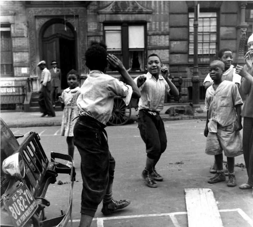 Striking Vintage Photographs Capture Harlem Street Life in the Late ...