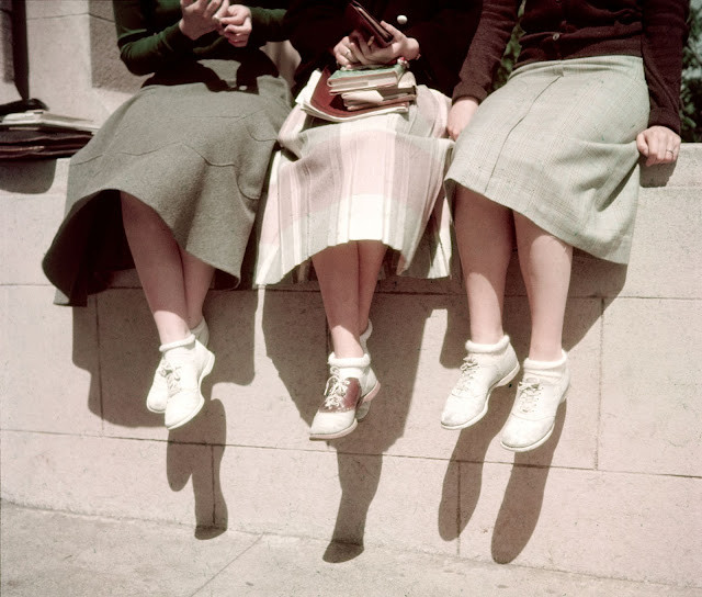 Bobby Socks, Female Short Socks That Epitomized Teen Fashion in the 1940s and 1950s
