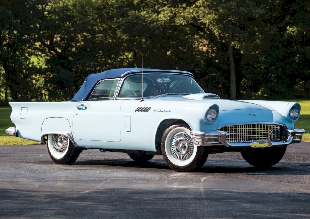 the 1957 Thunderbird epitomizes the classic American roadster and continues to enjoy a devoted following among collectors and enthusiasts alike.
