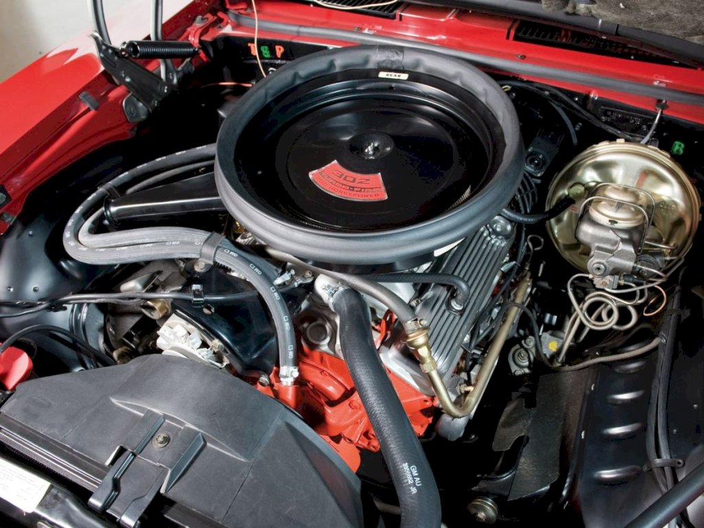 The heart of the 1969 Camaro Z28 is its legendary DZ 302 V8 engine. 