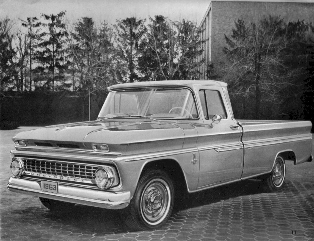 Between 1960 and 1966, Chevrolet produced over 1.5 million trucks in the C/K series, with the majority being C10 and K10 models. 