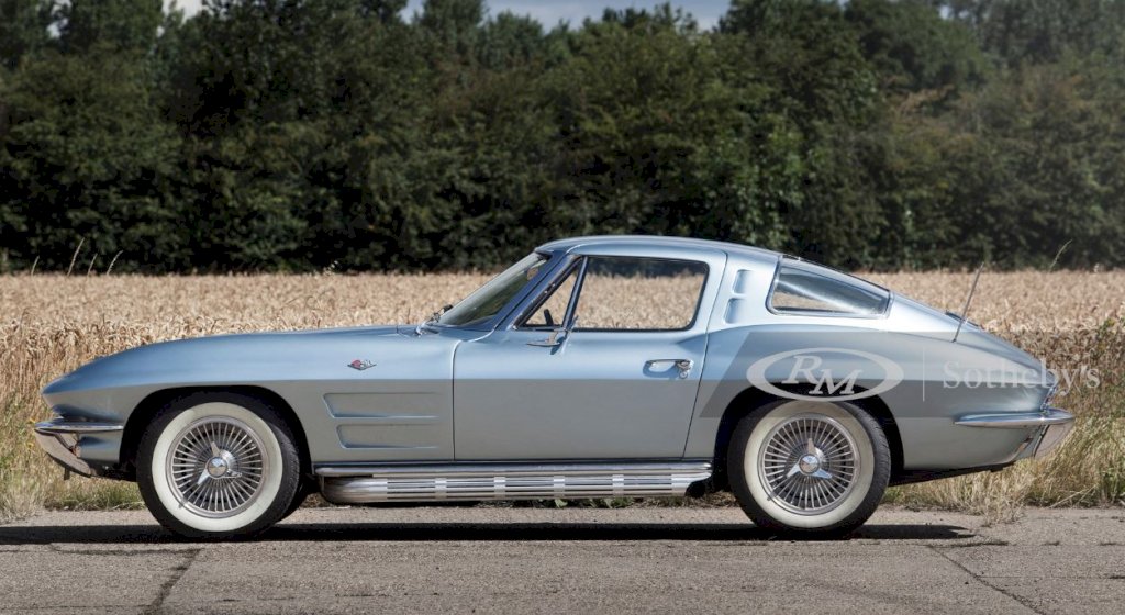 The Chevrolet Corvette Stingray 1963 is a true masterpiece that continues to captivate enthusiasts around the world.