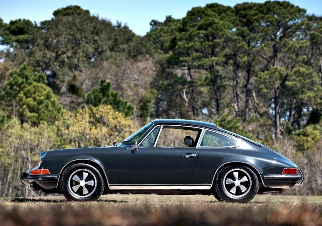 The Porsche 911 was first introduced in 1963 as a successor to the highly successful Porsche 356.