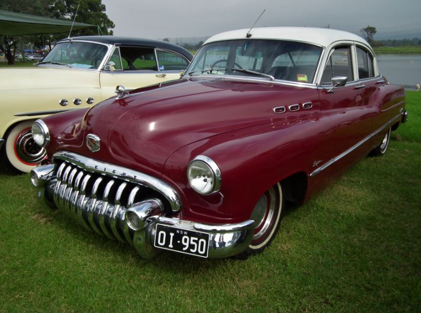 One of the most striking aspects of the 1950 Buick Super 8's exterior design is the sweeping fenders, which give the car a sense of motion even when it's standing still. 