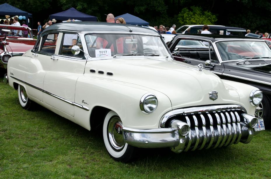 The 1950 Buick Super 8 was equipped with several notable features and innovations that set it apart from its contemporaries.