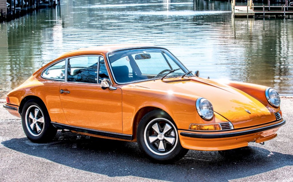 The 911T was the entry-level model, the 911E was a more luxury-oriented offering, and the 911S was the high-performance variant.