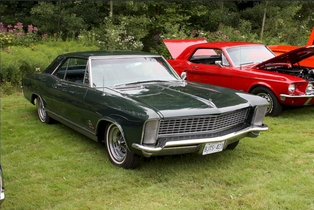 The-1965-Buick-Riviera