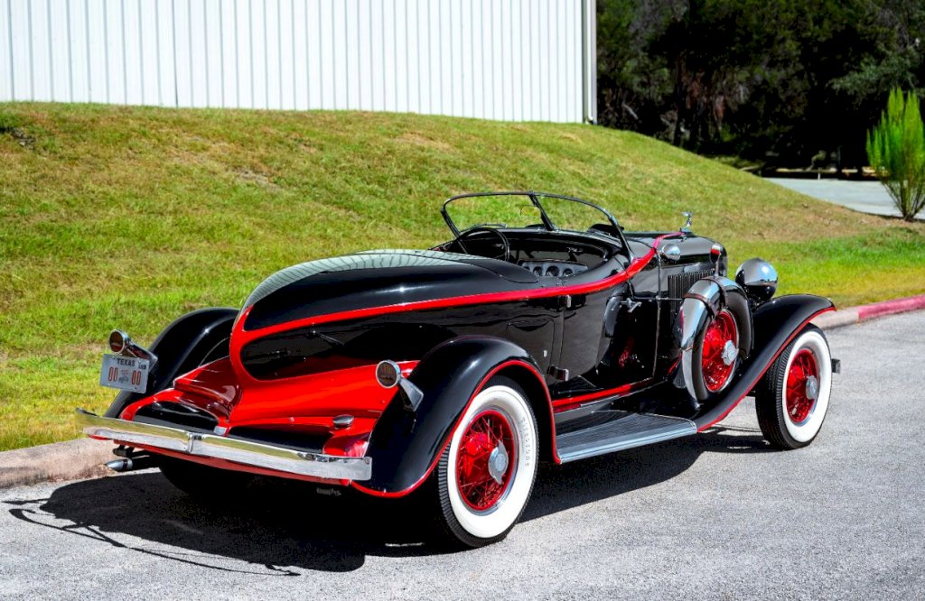 The-1931-Auburn-8-98A-Boattail-Speedster