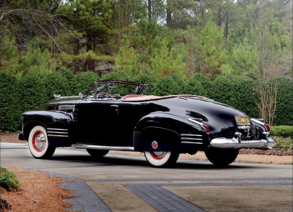 The-1940-Cadillac-Series-62